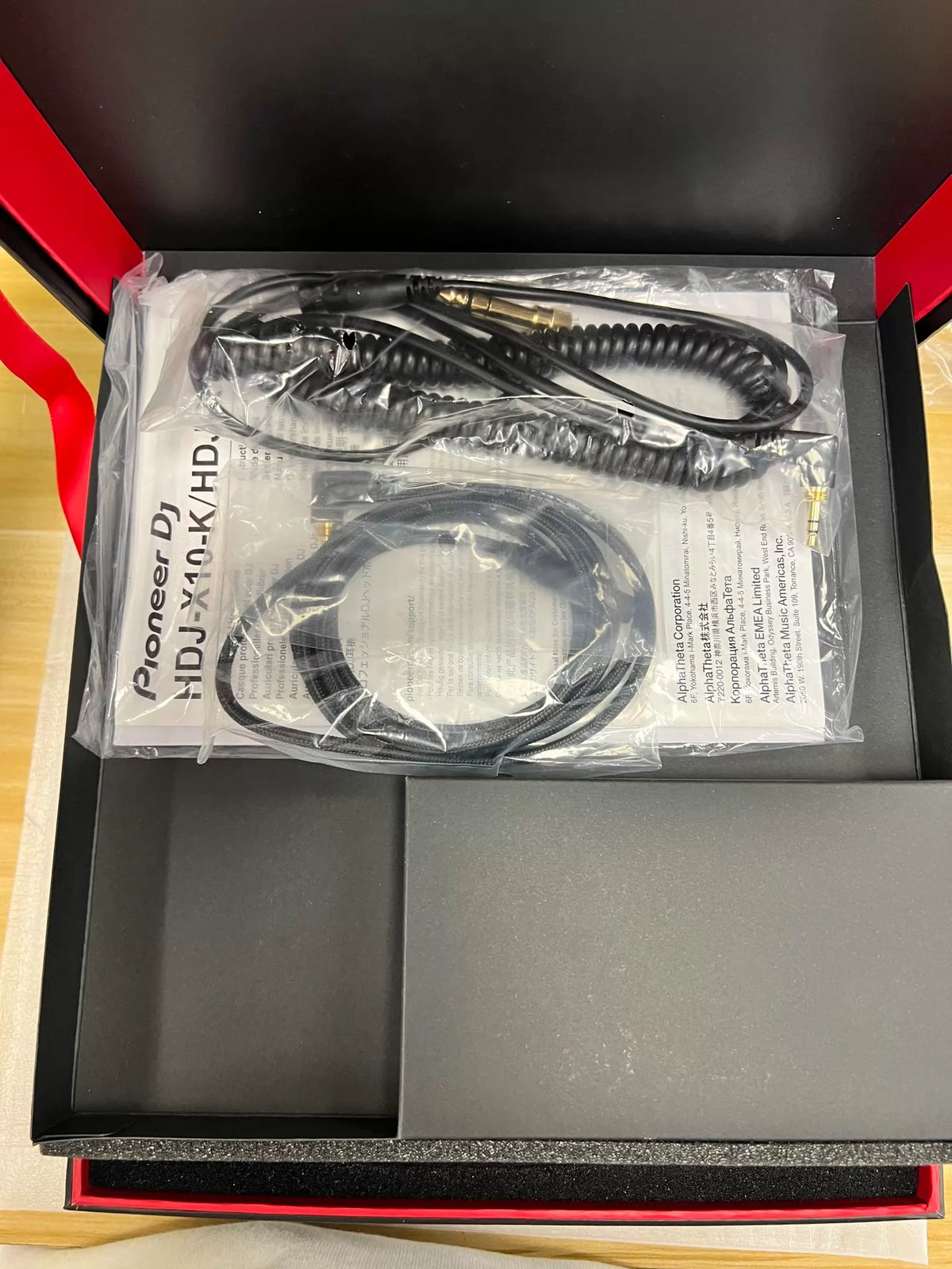 Pioneer DJ HDJ-X10-K – Black Headphones, New Open Box – detail 3