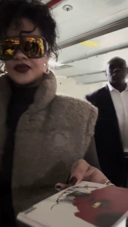 Rihanna – ANTI Signed Vinyl with Video Provenance