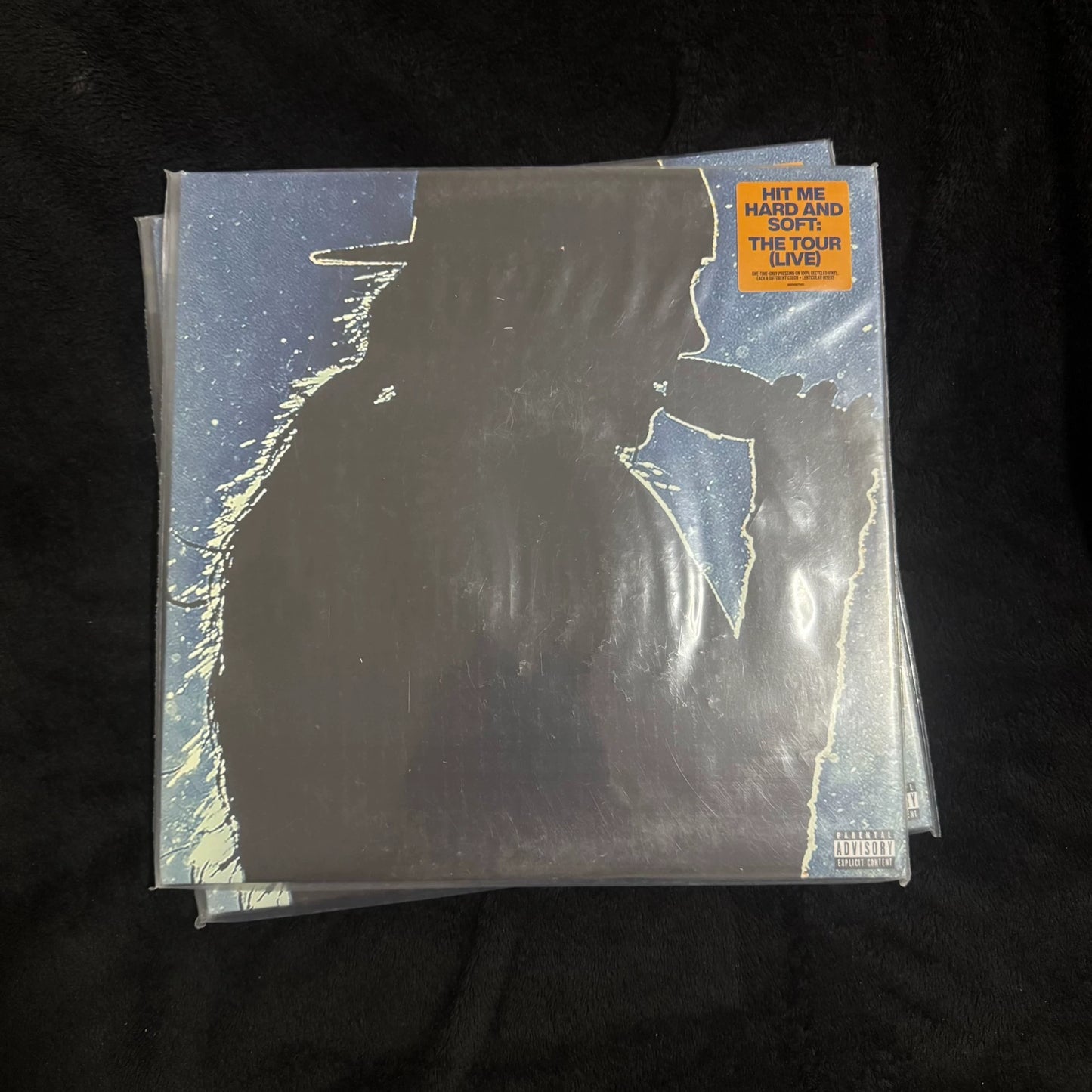 Billie Eilish – HIT ME HARD AND SOFT: The Tour (Live) (Blue / Yellow / Red 3LP)