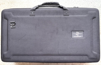 Pioneer DJ DDJ-FLX6 – Boxed Controller with TOWERWAY Case – actual item photograph 6
