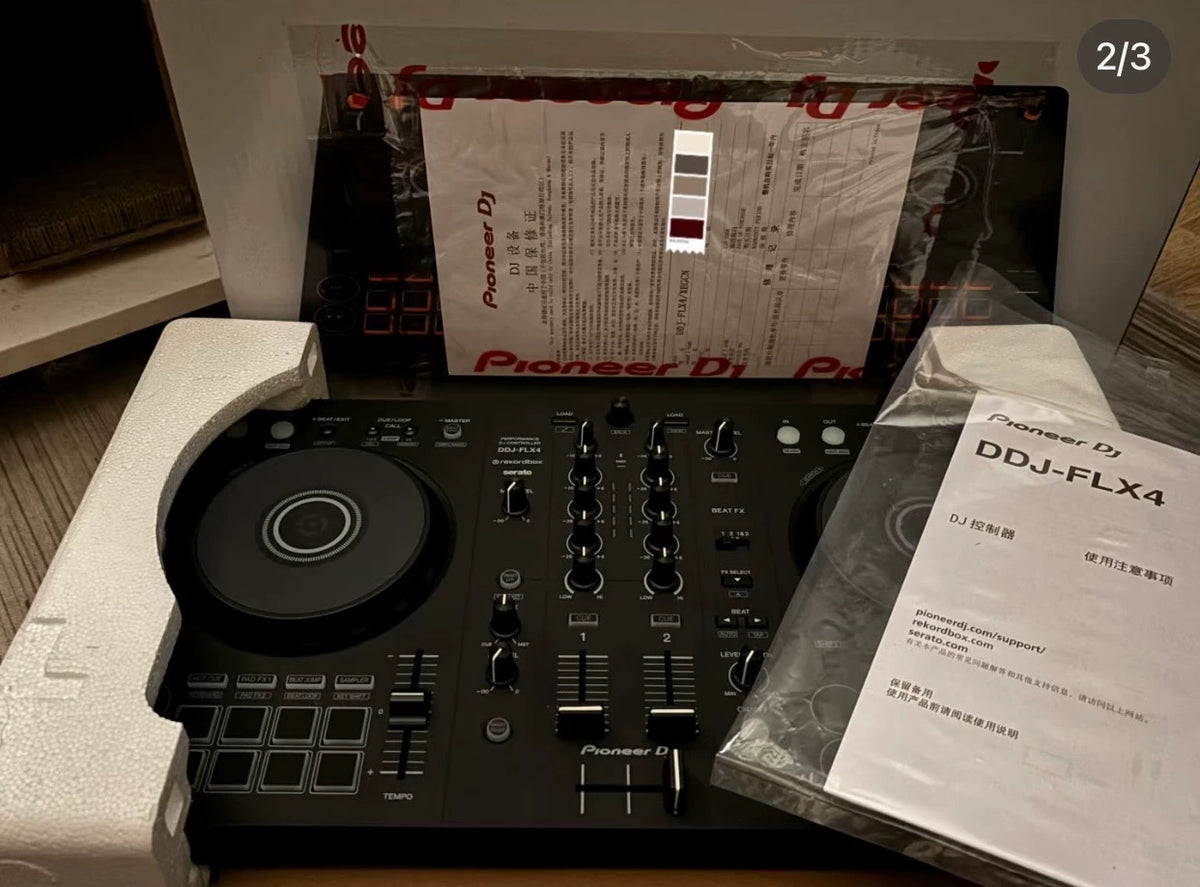 Pioneer DJ DDJ-FLX4 – Used DJ Controller – actual item photograph 2