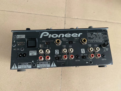 Pioneer DJM-400 – Two-Channel DJ Mixer – actual item photograph 6