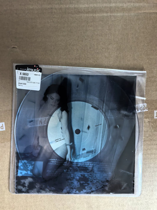 Charli xcx – party 4 u – RSD Clear Vinyl 7-inch (LP)
