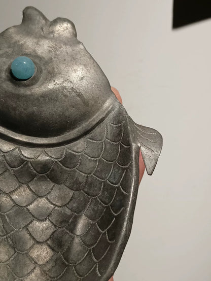 Vintage Pewter Fish-Shaped Pen Wiper with Blue Glass Bead – actual product photo 8