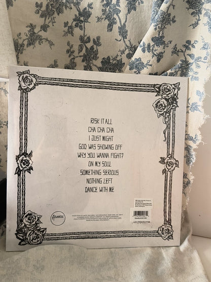 Bruno Mars – The Romantic – Transparent Red Vinyl (LP) — photo 3