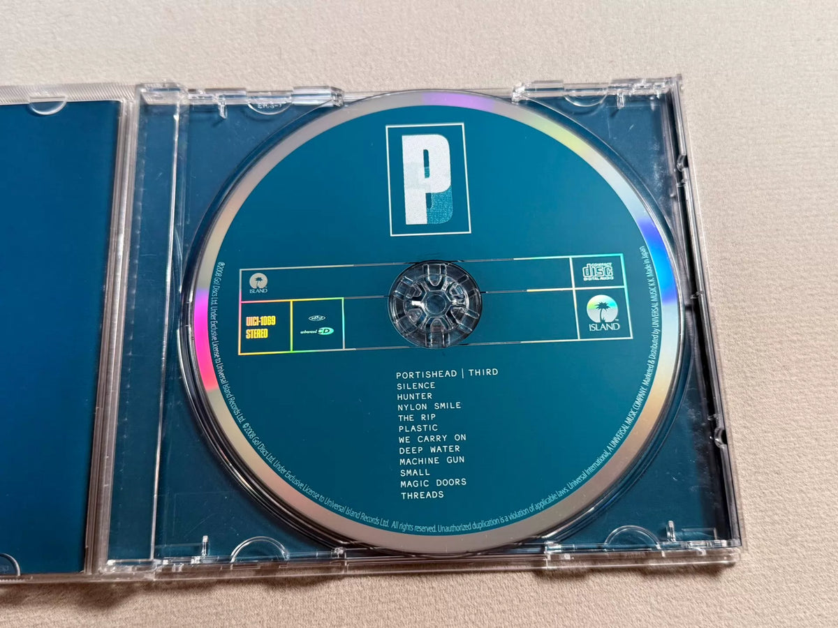 Portishead – Third, Japanese Edition (CD) 3
