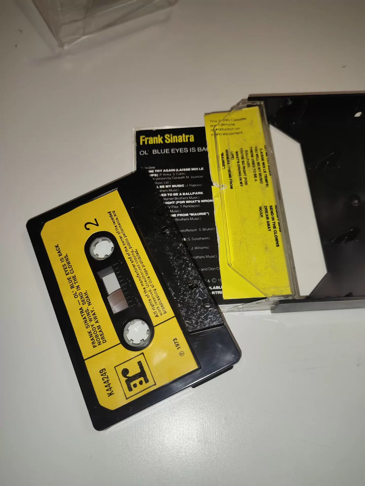 Frank Sinatra – Ol' Blue Eyes Is Back (Cassette) – photo 3