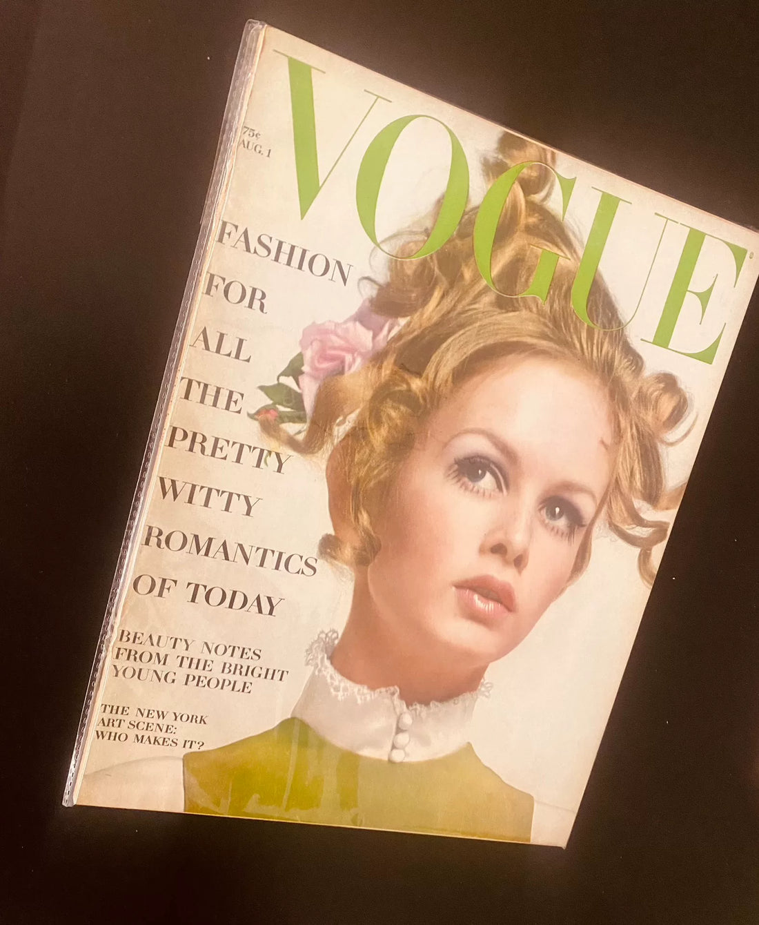 Vogue August 1967 – Twiggy, Mia Farrow and Candice Bergen
