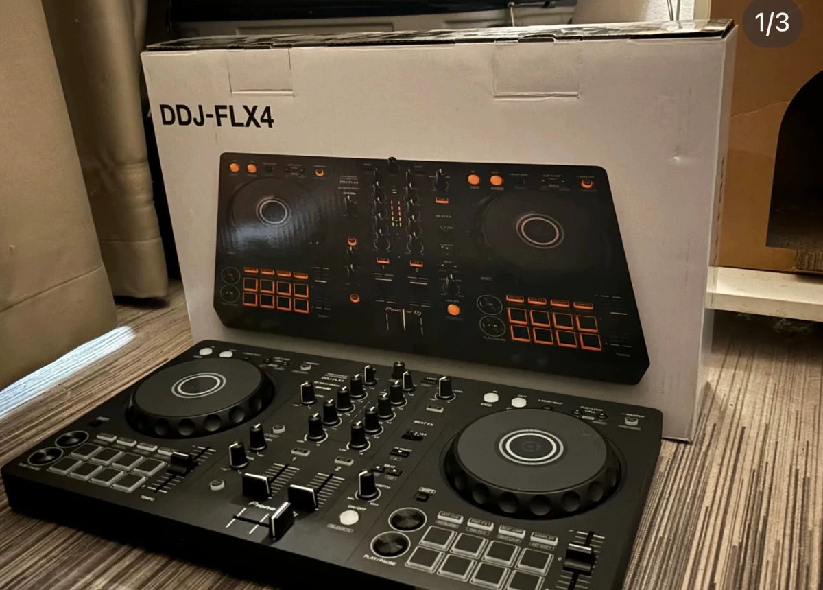 Pioneer DJ DDJ-FLX4 – Used DJ Controller – actual item photograph 1