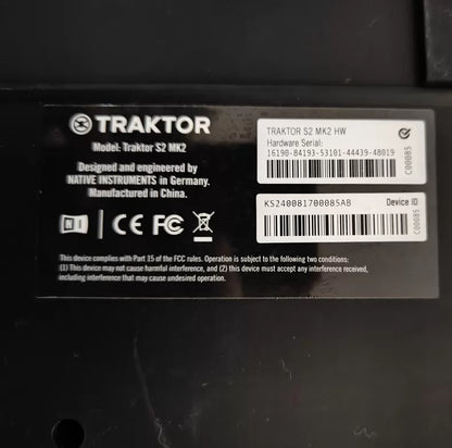 Native Instruments Traktor Kontrol S2 MK2 DJ Controller – source photograph 1