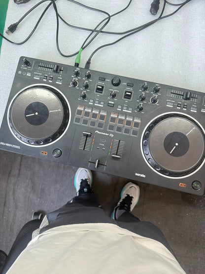 Pioneer DJ DDJ-REV1 Controller – Used – actual item photograph 4