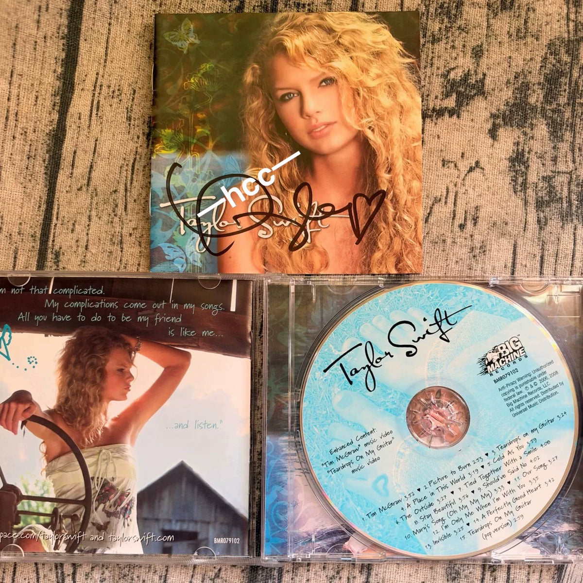 Taylor Swift – Debut – Signed Booklet and CD – detail 3