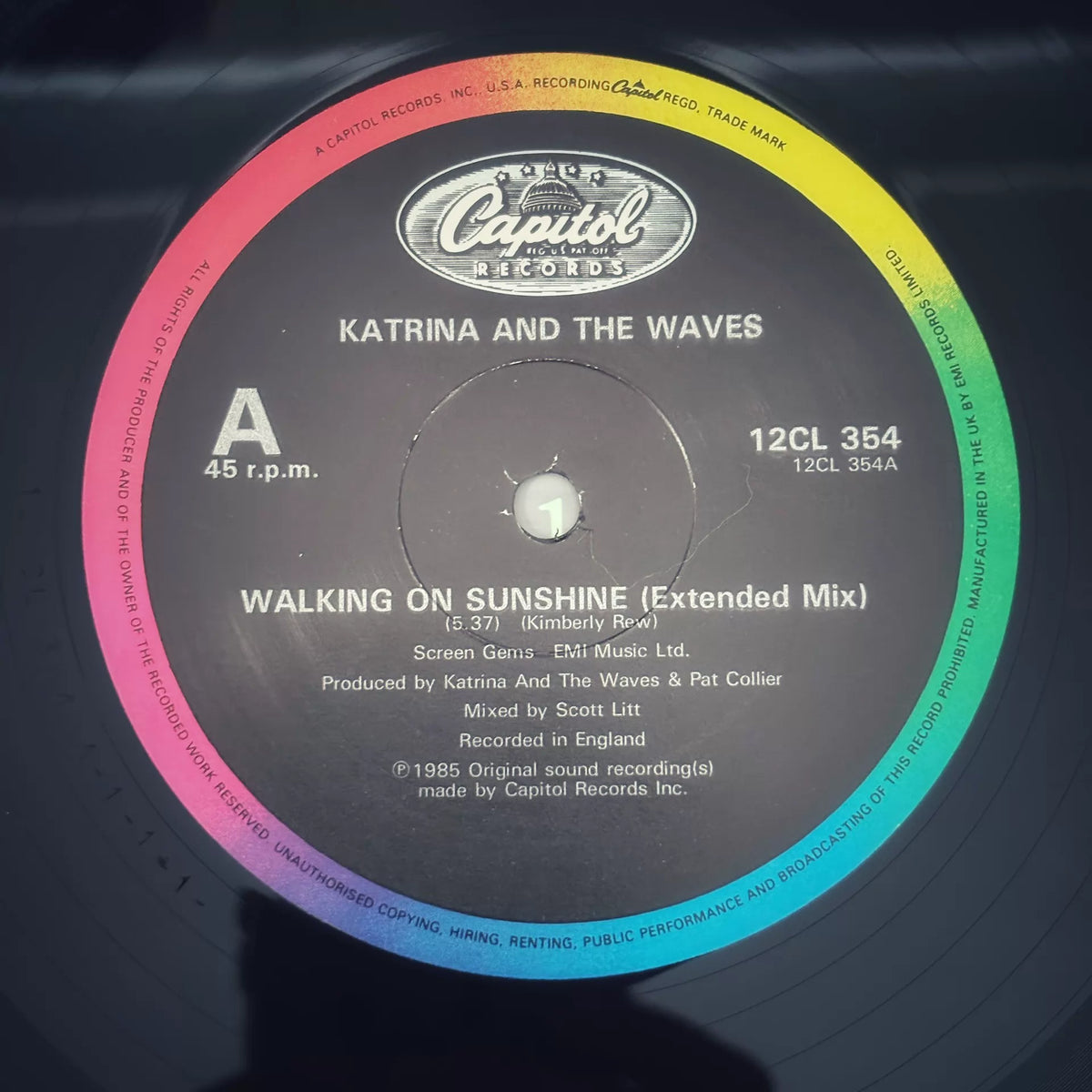 Katrina And The Waves – Walking On Sunshine; actual item detail
