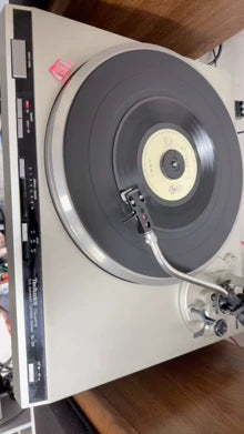 Technics SL-D303 Direct-Drive Turntable