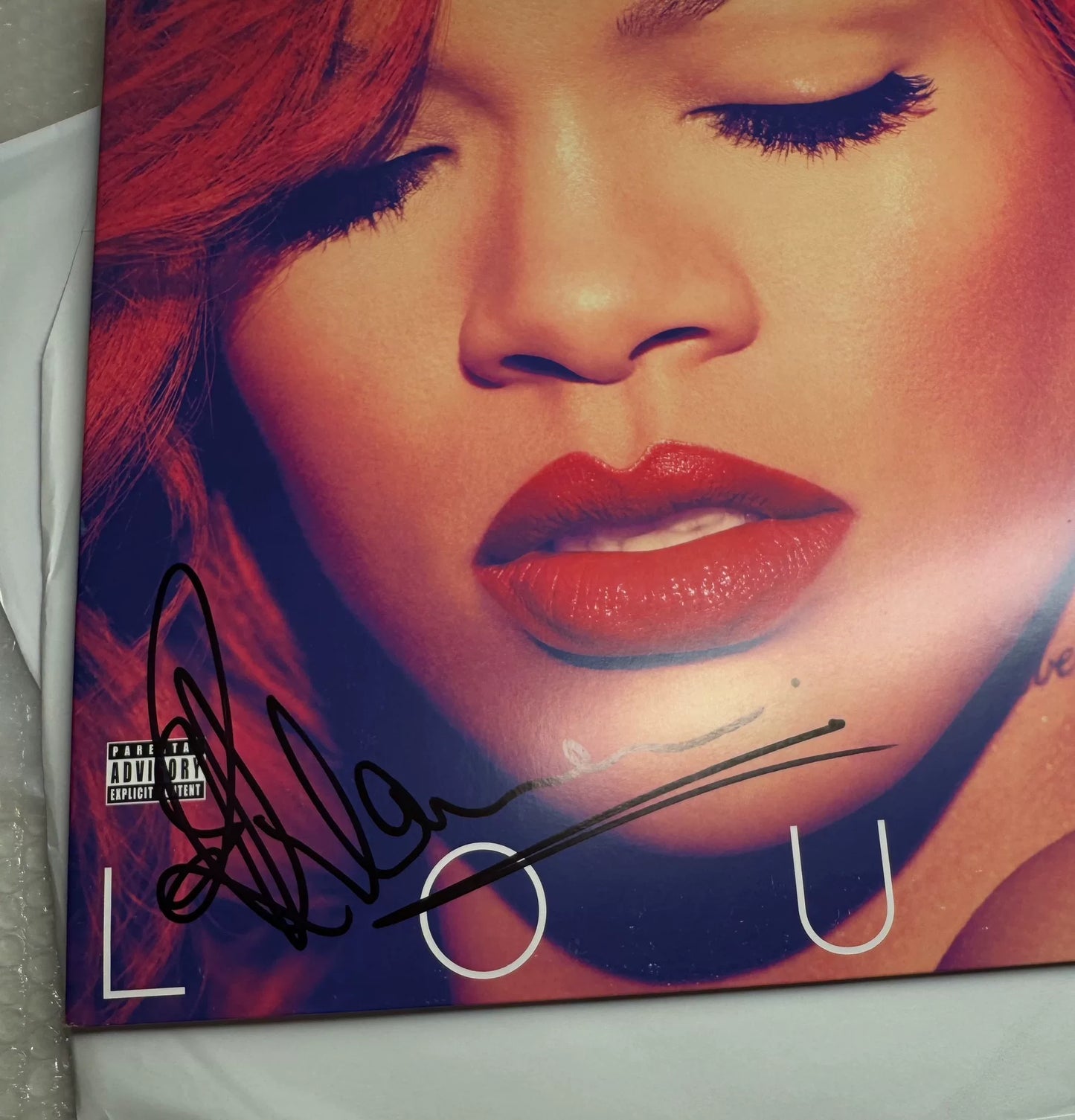 Rihanna – Loud Signed Vinyl with Video Provenance