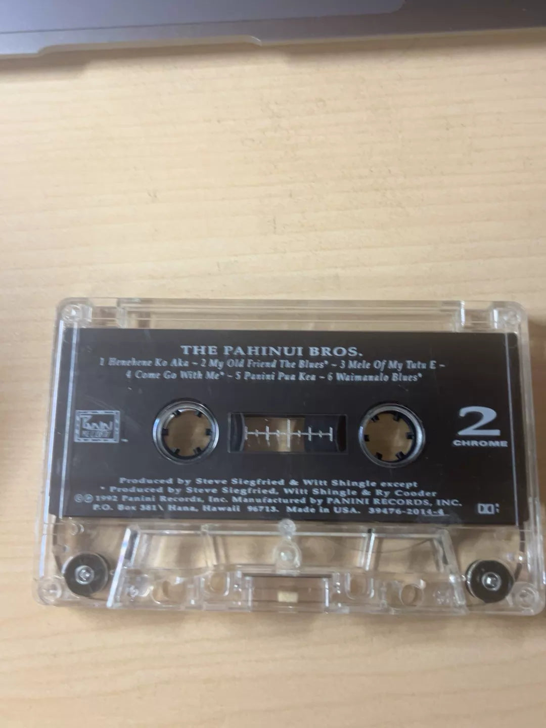 Gabby Pahinui – Best of the Gabby Band 1972–1977 (Cassette) – source photo 3