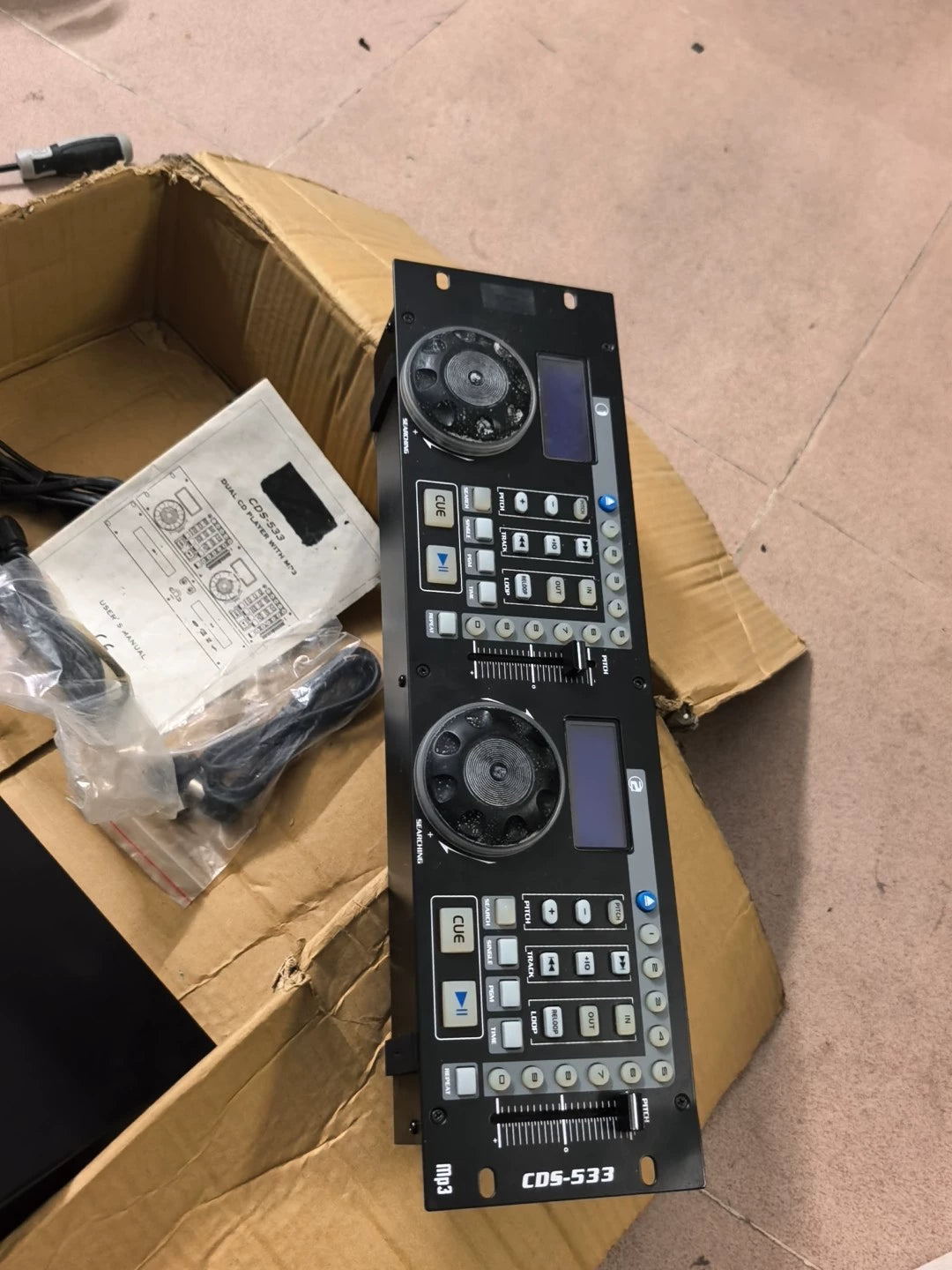 CDS-533 – Dual CD DJ Player with Control Unit, Open Box – detail 3