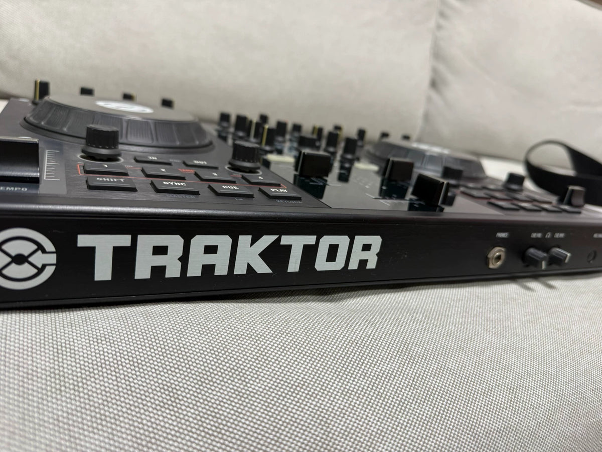 Native Instruments Traktor Kontrol S2 – Used DJ Controller – actual item photograph 7