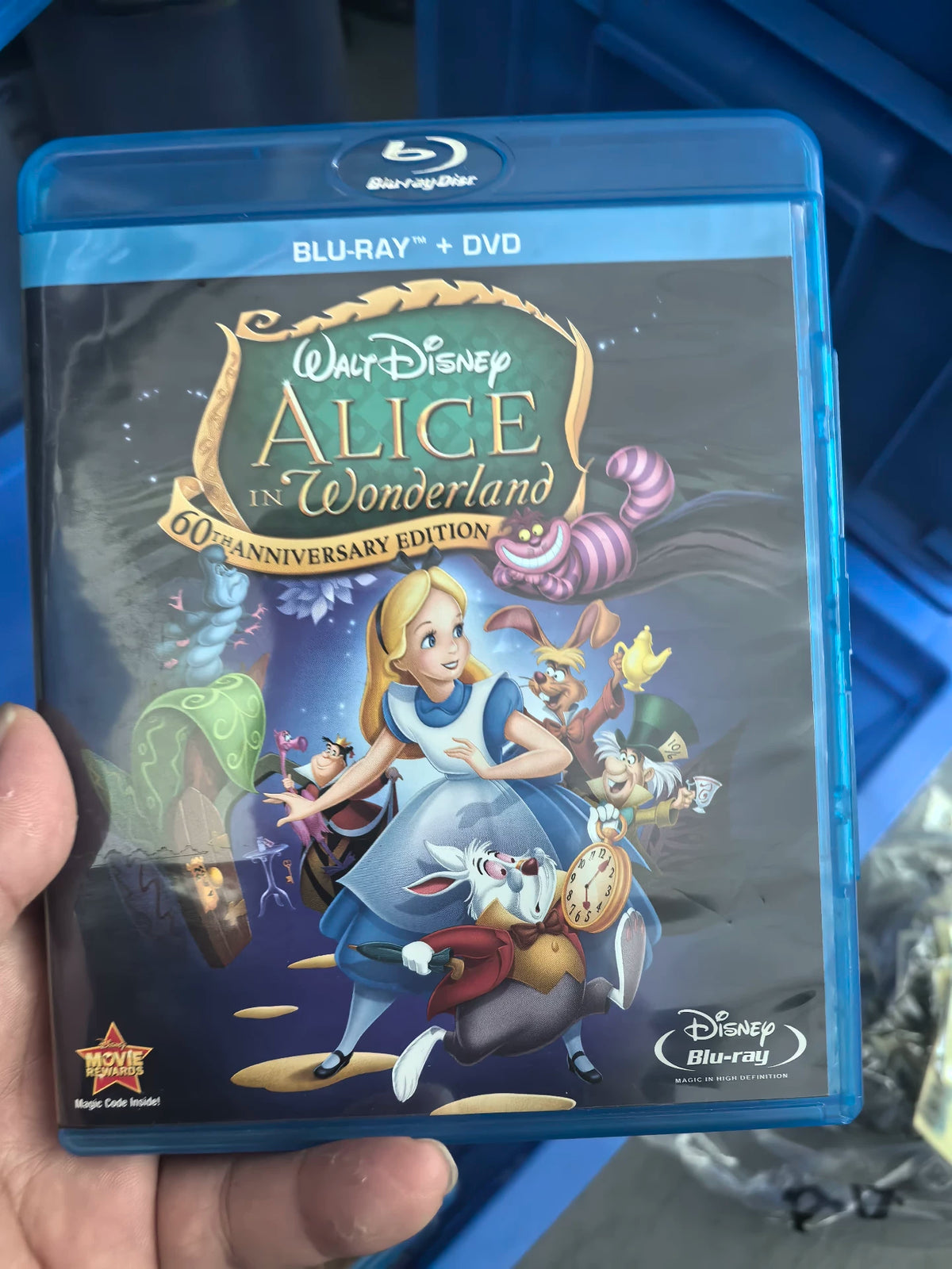 Alice in Wonderland – 60th Anniversary Blu-ray + DVD 1
