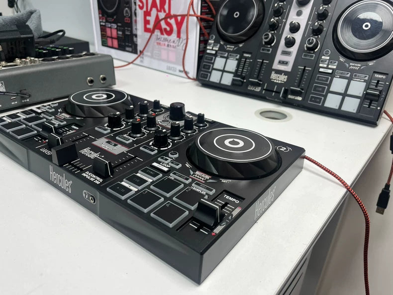 Hercules DJControl Inpulse 200 – DJ Controller