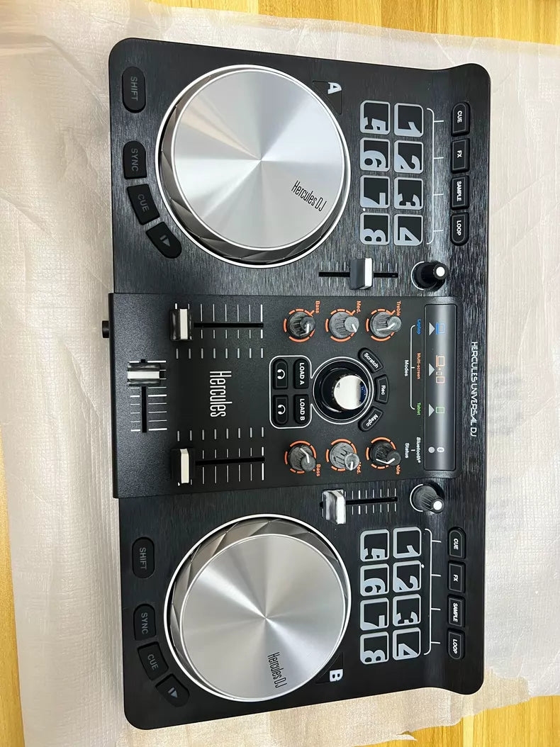 Hercules Universal DJ Controller – source photograph 4