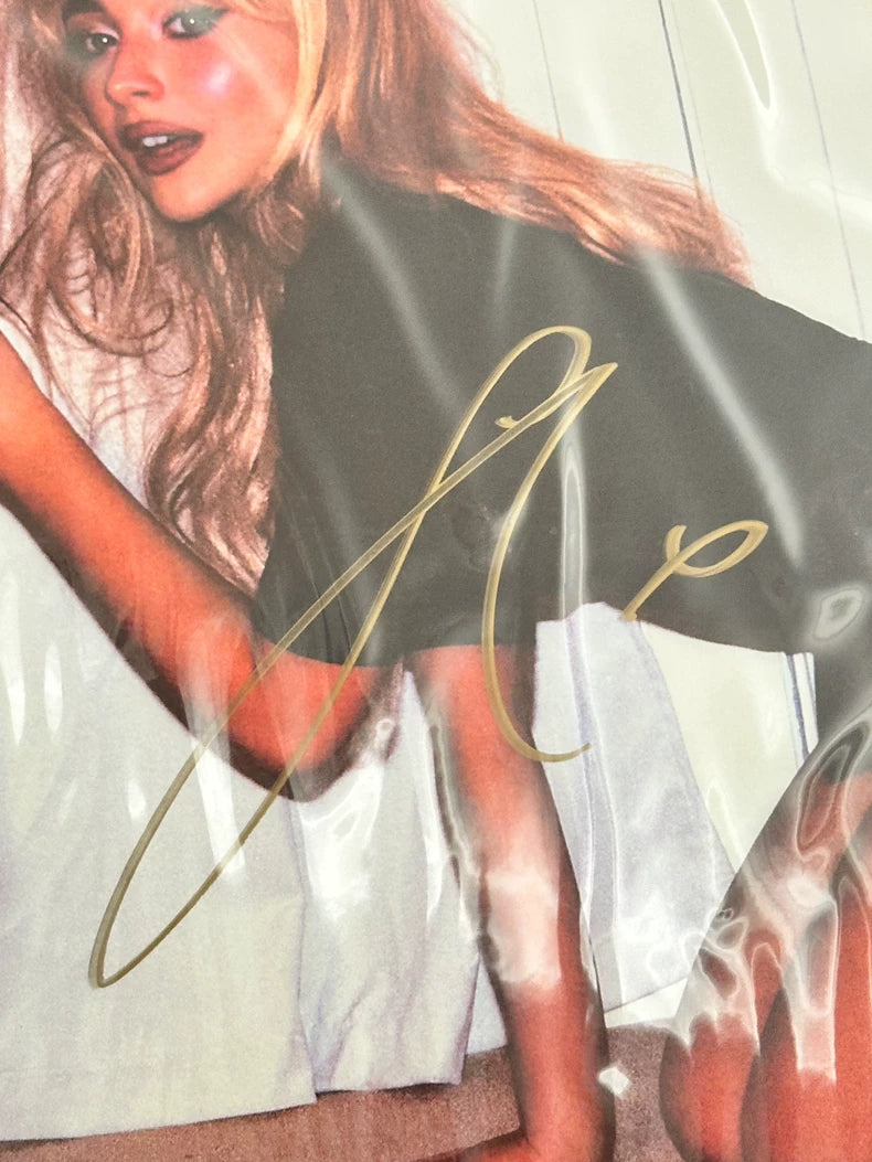 Sabrina Carpenter – Man's Best Friend European Signed Insert