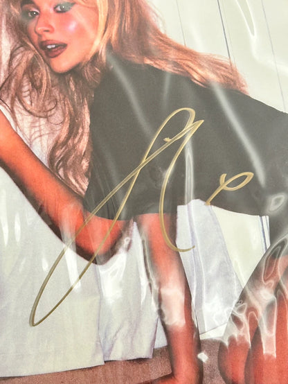 Sabrina Carpenter – Man's Best Friend European Signed Insert