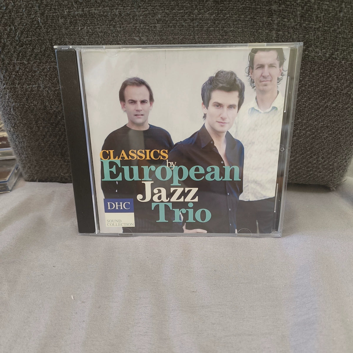 European Jazz Trio – Classics – Japanese CD – actual item photograph 1