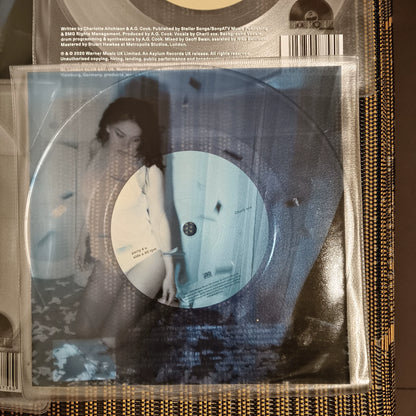 Charli xcx – party 4 u – RSD 2026 Clear Vinyl 7-inch (LP) — photo 4