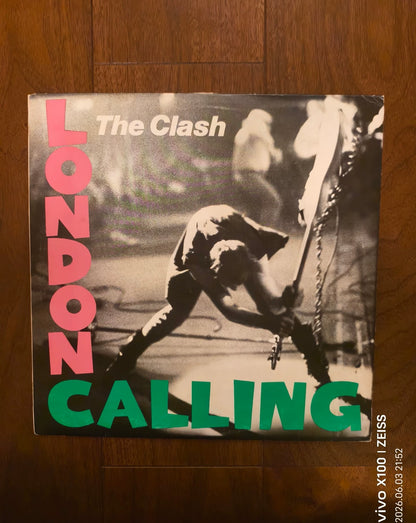 The Clash – London Calling 1979 UK First-Press Vinyl 2LP — front view