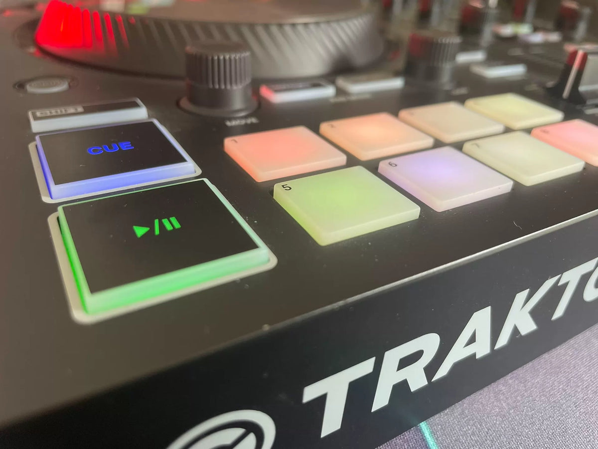 Native Instruments Traktor Kontrol S2 MK3 – Used DJ Controller – actual item photograph 6