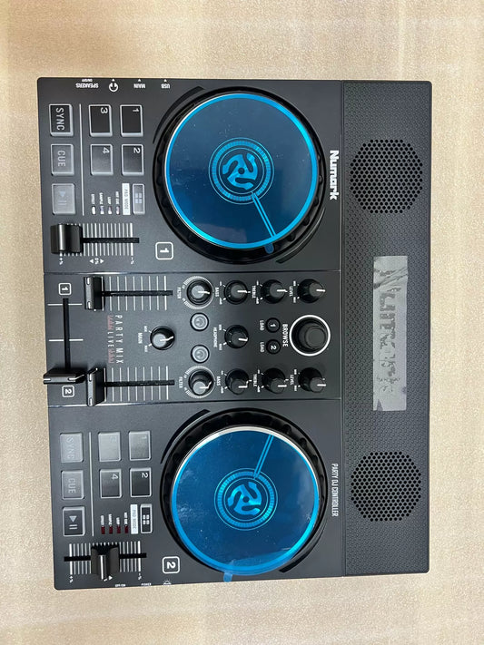 Numark Party Mix Live DJ Controller 1