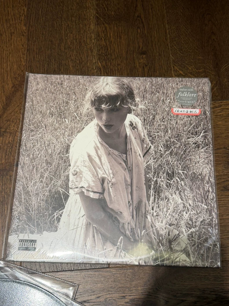 Taylor Swift – Folklore Limited Edition Vinyl LP — Default Title