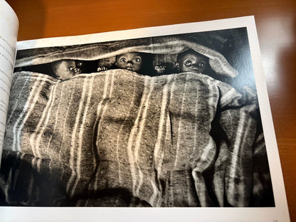 Sebastião Salgado – Africa TASCHEN Photography Book — detail 2