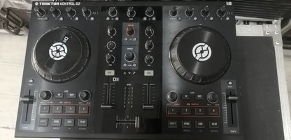 Native Instruments Traktor Kontrol S2 – DJ Controller – actual item photograph 1