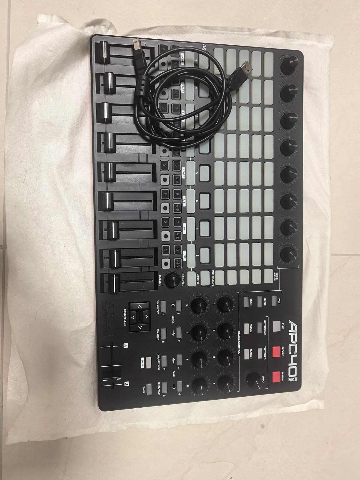 Akai APC40 MKII – Used MIDI Controller with USB Cable