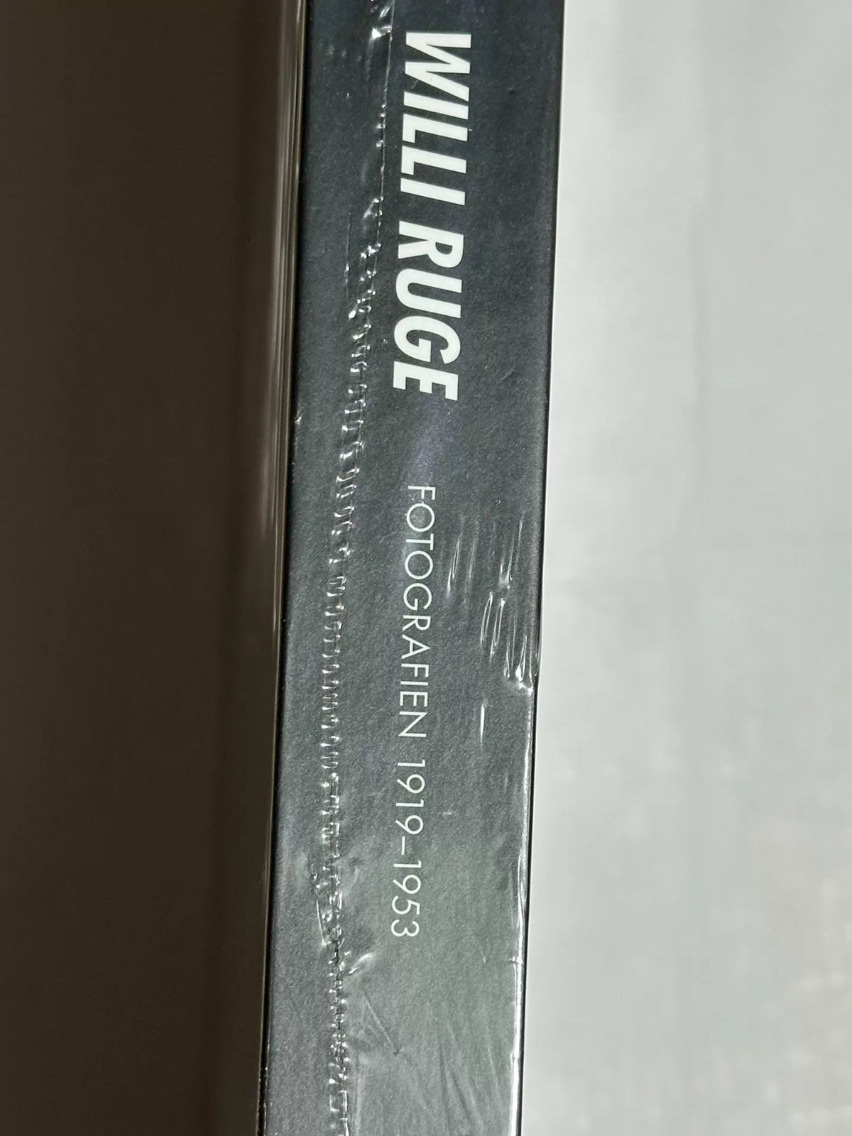 Willi Ruge – Fotografien 1919–1953 – STEIDL Photography Book — product detail 3