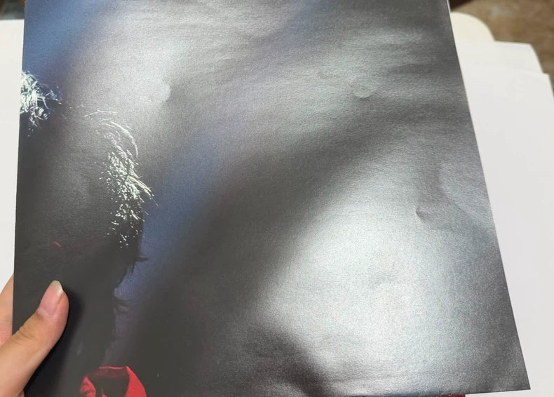 G-DRAGON – 2017 Japan Concert Deluxe Photobook & Poster – actual product photo 9