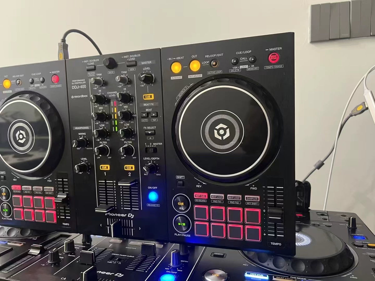 Pioneer DJ DDJ-400 – Used DJ Controller – actual item photograph 4