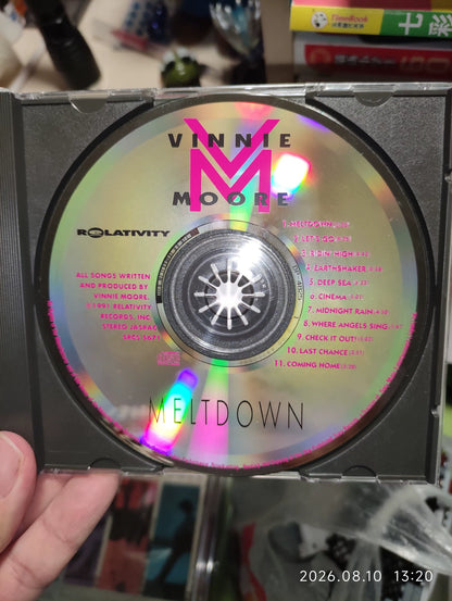 Vinnie Moore – Meltdown – Japanese CD – actual item photograph 4