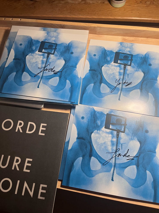 Lorde – Signed Vinyl & Picture Disc Collector Set