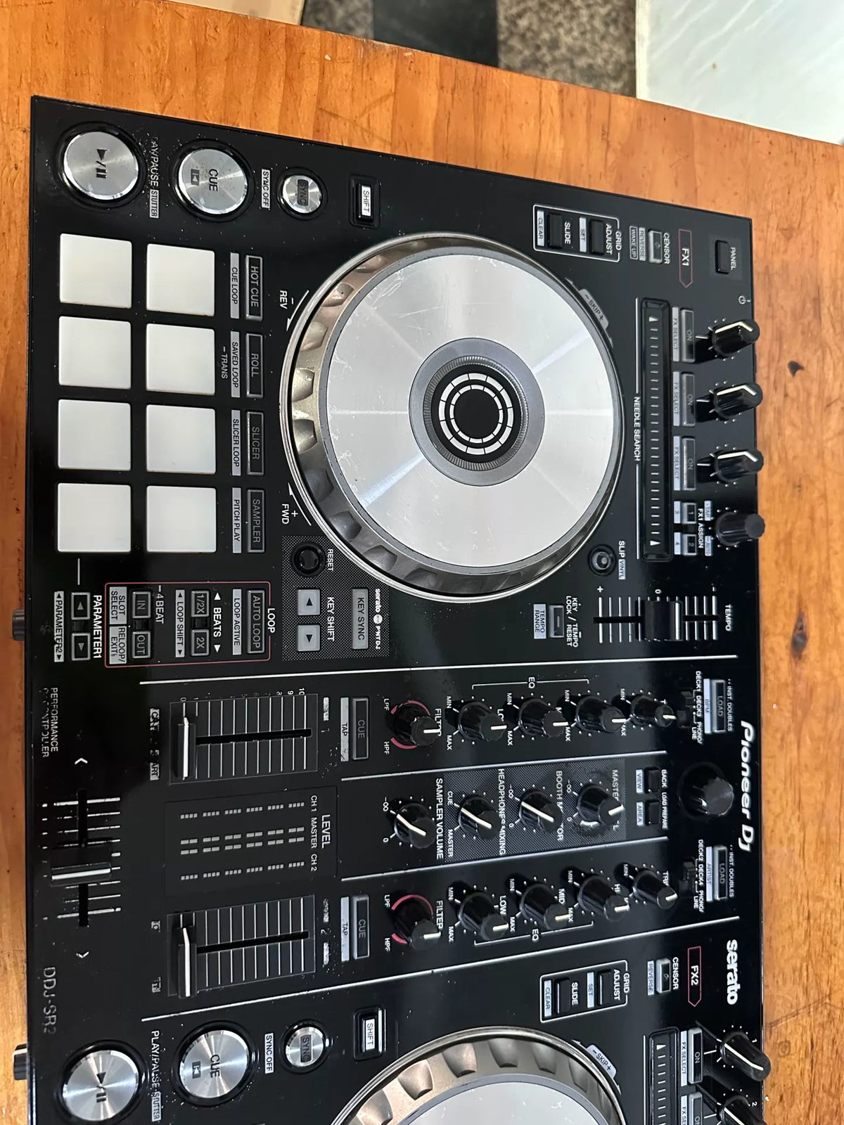 Pioneer DJ DDJ-SR2 – Used DJ Controller – actual item photograph 4