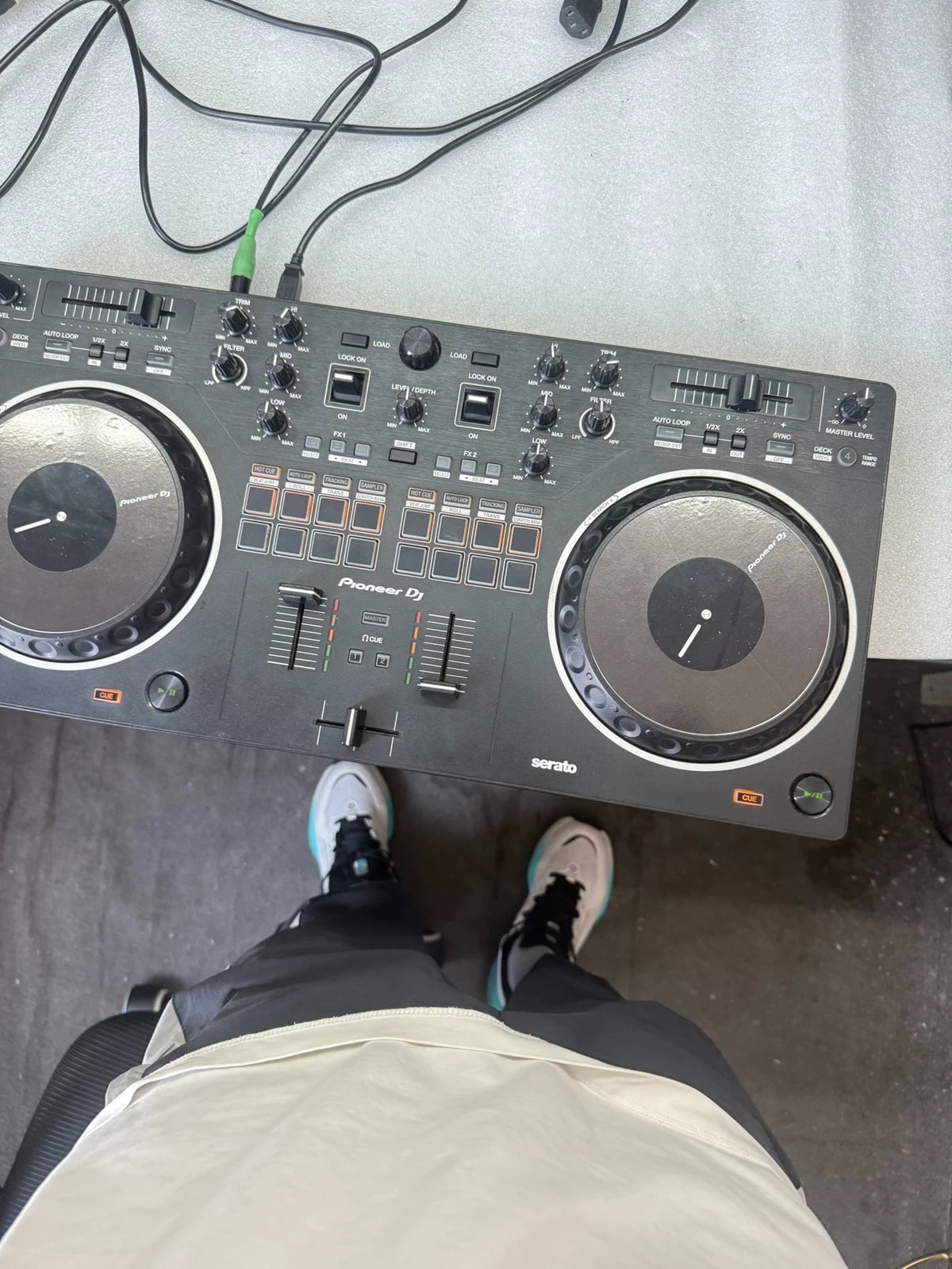 Pioneer DJ DDJ-REV1 Controller – Used – actual item photograph 3