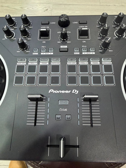 Pioneer DJ DDJ-REV1 Controller – Boxed Used Unit – actual item photograph 2