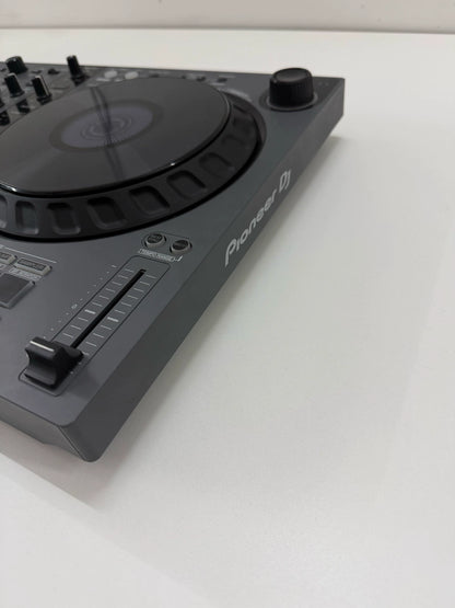 Pioneer DJ DDJ-FLX6-GT – Graphite DJ Controller – actual item photograph 6