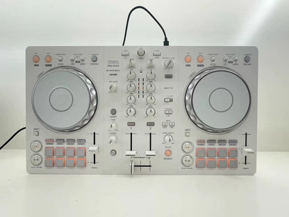 Pioneer DJ DDJ-FLX4-W White Limited Edition Controller – image 2