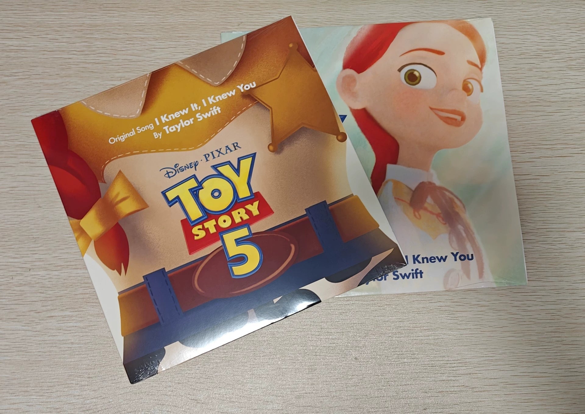Taylor Swift – Toy Story 5 10-Inch Shaped Vinyl Two-Piece Set