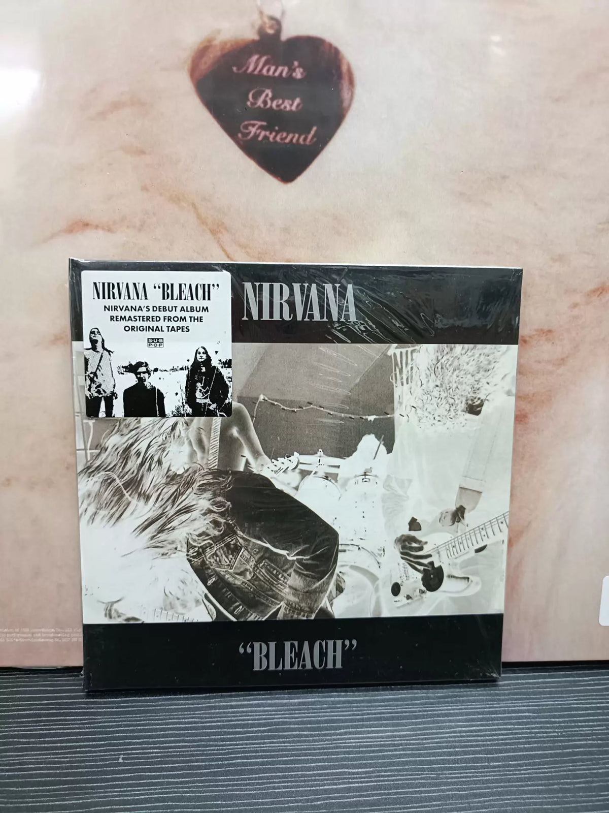 Nirvana – Bleach – 20th Anniversary Deluxe CD – actual item photograph