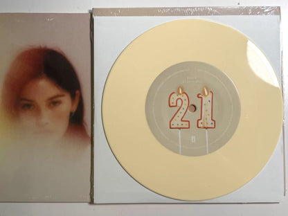 Gracie Abrams – 21 – Yellow Vinyl (7-inch) – product photo 3