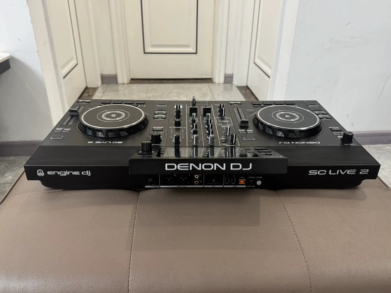 Denon DJ SC LIVE 2 Standalone DJ System – source photograph 7
